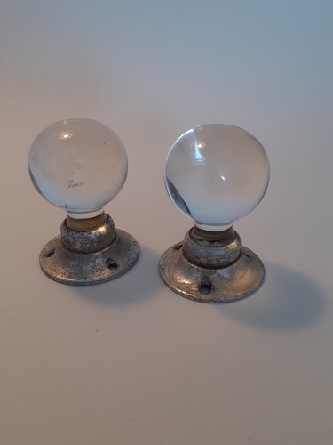 Vintage crystal ball - -,