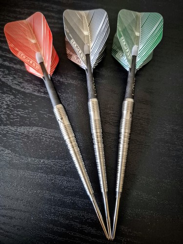 Loxley gary tungsten darts - 90%,