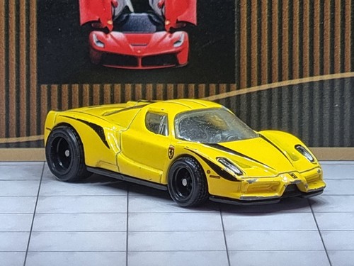 Hot wheels ferrari enzo - ferrari, yellow