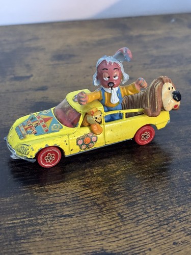 Vintage corgi toys - corgi,