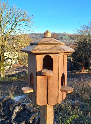 Dovecote birdhouse nesting - ,
