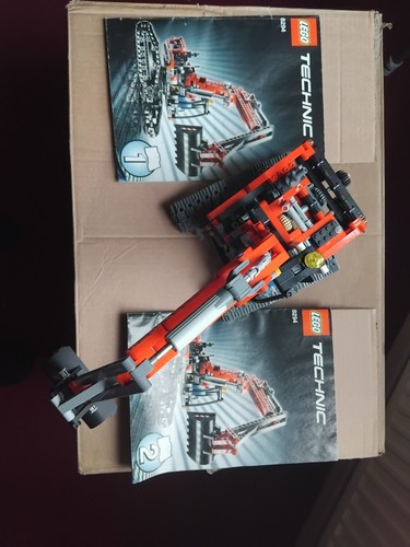 Lego technic excavator - technic:,