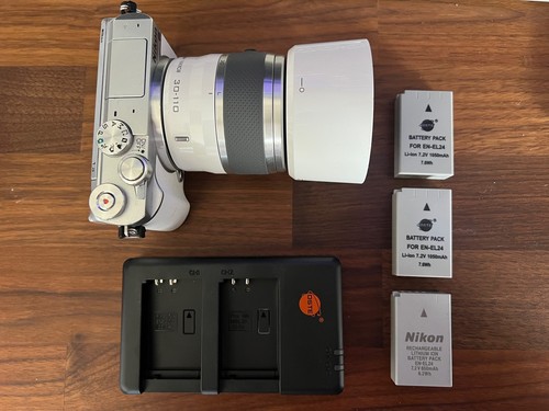 Rare white nikon compact - 1,