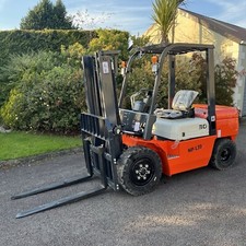 MachPro 3.0Ton Forklift