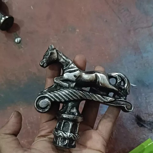 Solid horse head handle - solid,