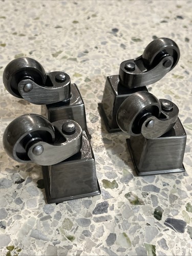 Furniture casters weathered - 4,