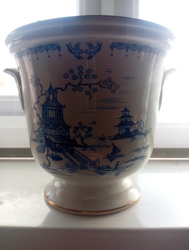 Royal winton blue design - winton, white
