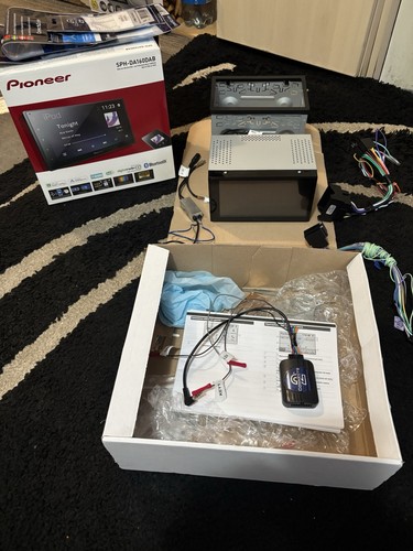 Pioneer double din - 6.8",