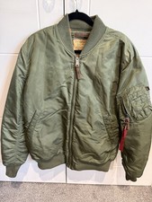 Alpha Industries MA-1 Bomber
