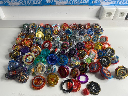 Huge beyblade burst - huge, takara
