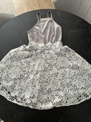 Quiz grey white floral lace - &,