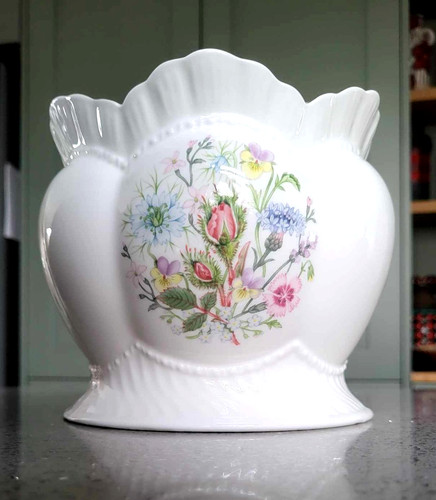 Aynsley fine bone china wild - bone,