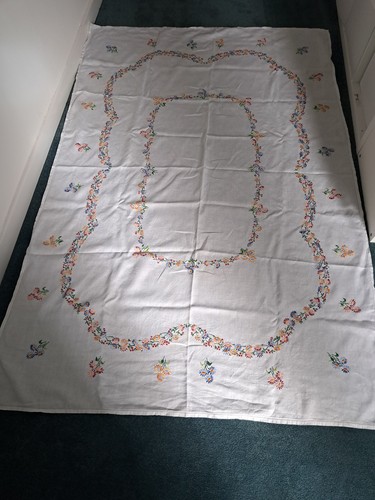 Large vintage embroidered - vintage,