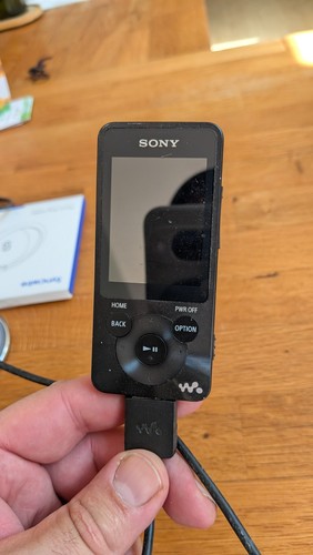 Sony walkman nwz e585 - sony, nwz-e585