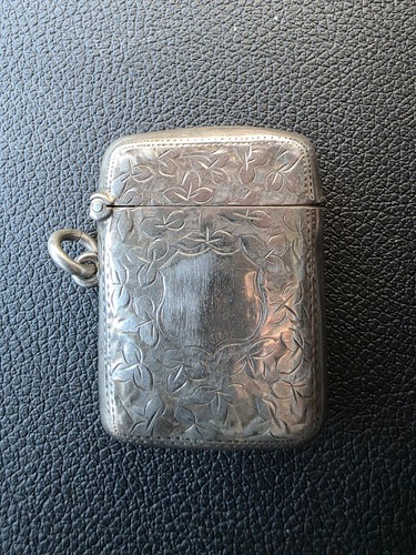 Silver hallmarked vesta case - vesta,