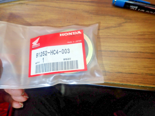 Honda oem part 91252 hc4 - honda,