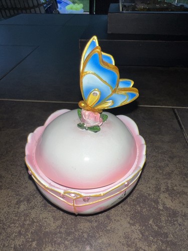 Toyo musical music trinket - musical,