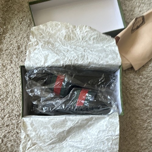 Gucci men leather slider - gucci,
