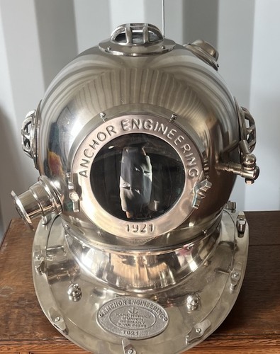 Chrome diving helmet - 18",