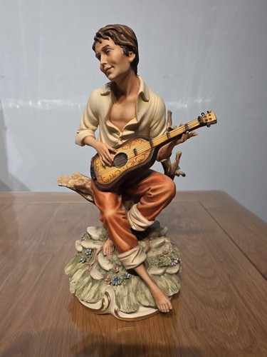 Capodimonte figurine used good - capodimonte,
