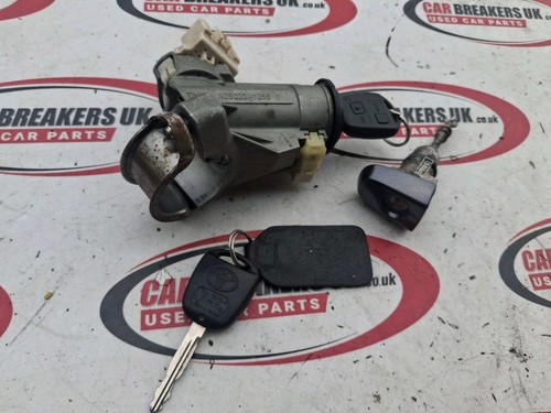Toyota yaris door lock set - yaris,