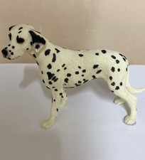 A Leonardo Resin Dalmatia Dog