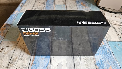 Boss 101 delay machine - boss, dm-101