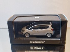 *BOXED* 1:43 MINICHAMPS 2011