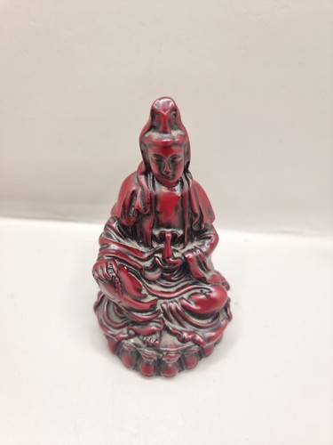 Red kwan yin - yin, statue