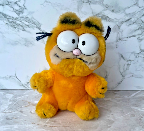 Garfield plush 1978 1981 - garfield,