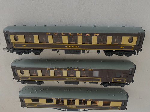 Hornby dublo pullman coaches - pullman,