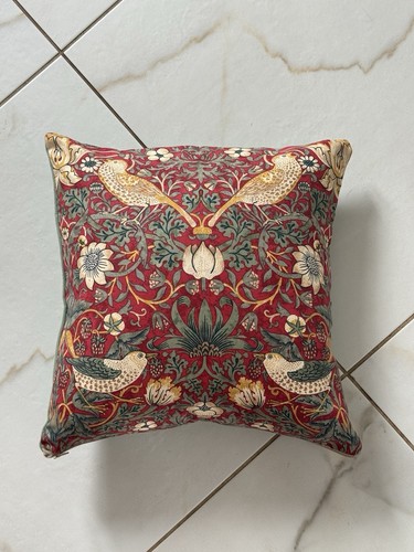 William morris strawberry - morris,