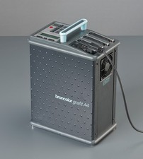BRON BRONCOLOR Generator Graphite A4 Flash Generator 3,200Ws Power Supply #328
