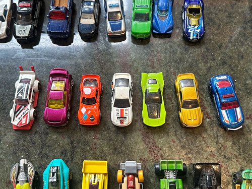 Matchbox diecast car - 1:64,