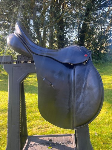 Albion saddle 18inch - albion, mw