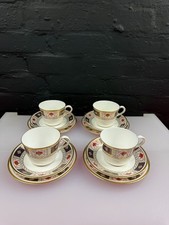 Royal Crown Derby Border A1253