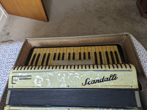 Scandalli accordion - scandalli,
