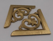 Decorative Corners Wall