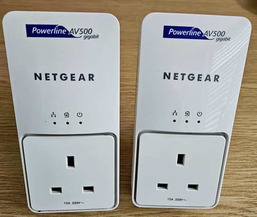 Netgear xav5501 av500 - av500, 2x