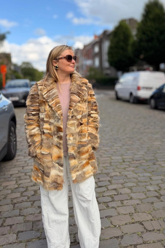 Luxury vintage red fox fur - red,