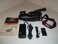 JVC GR-M4U Compact VHS Video Camera Camcorder w/ Battery Charger Adapter AA-V10U