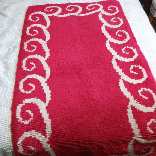 Original 1950s latch hook rug - original,