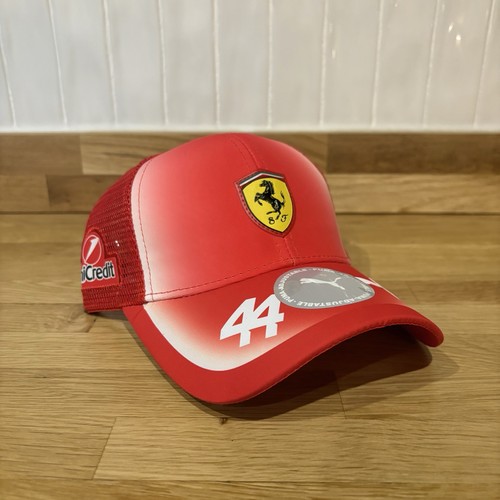 Lewis hamilton scuderia - 44,