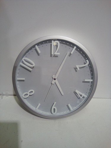 Silver wall clock quartz - silver,