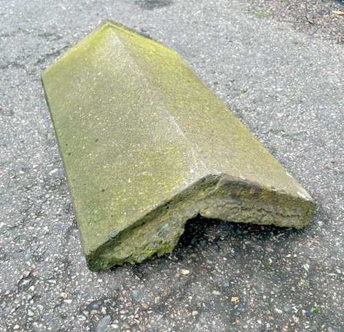 Roof tiles reclaimed ridge - reclaimed,