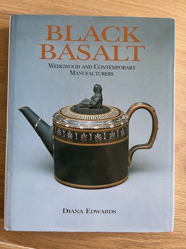 Black basalt wedgwood - black,