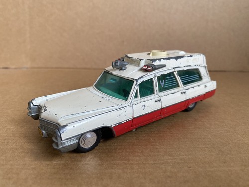 Dinky toys superior rescuer - dinky,