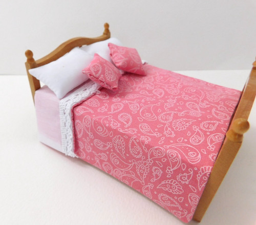 Doll house 16th - doll, 1/16th