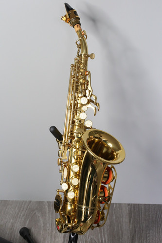 Soprano saxophone - , bb