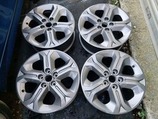 Suzuki Vitara SZT 17" Alloy